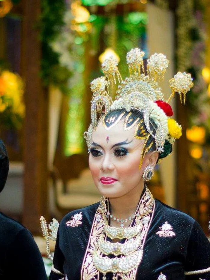 Hasil riasan pengantin oleh jasa makeup Raras Make Up Solo